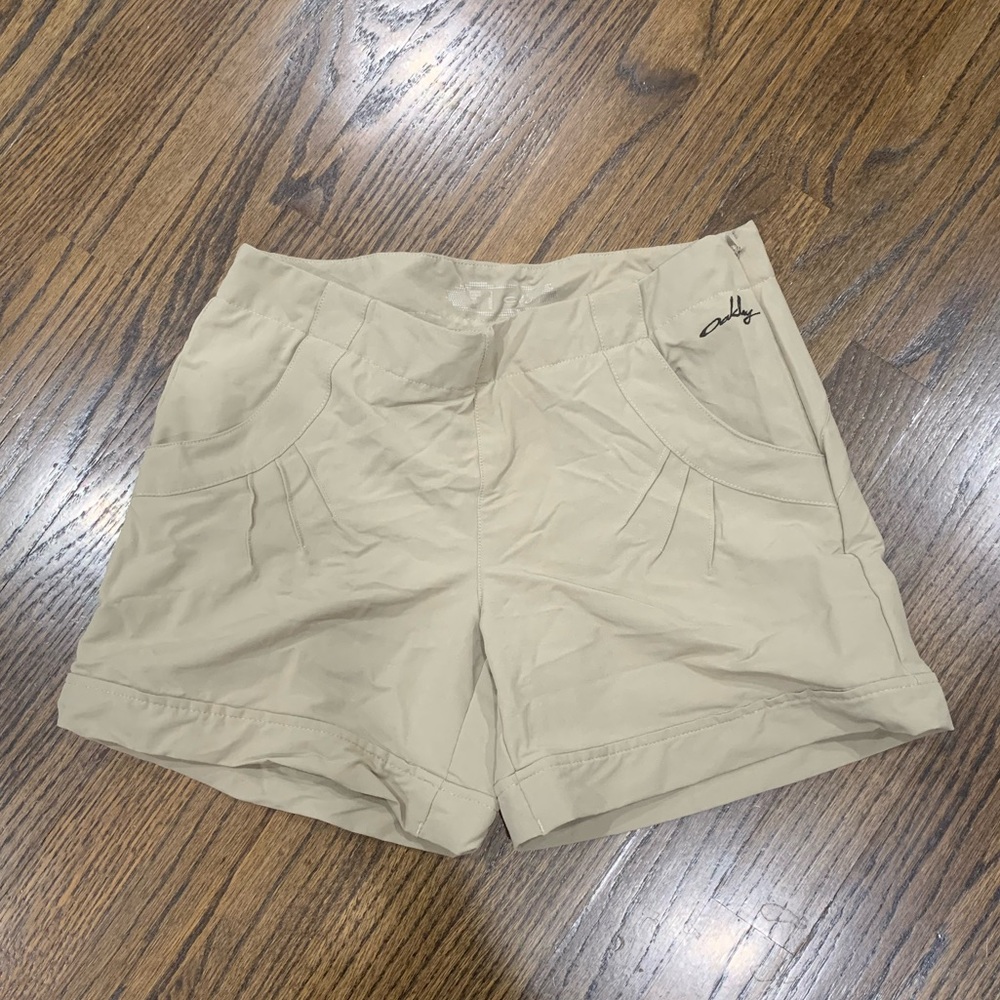 Good Condition Women’s Oakley Shorts Size 2 Tan Colour